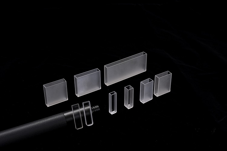 Standard cuvettes with lid